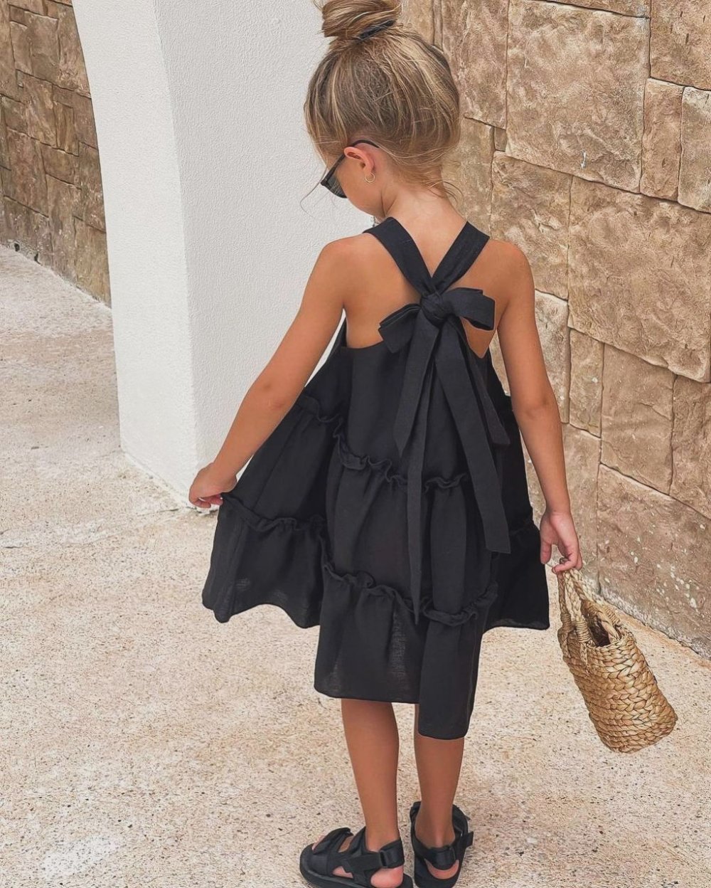 Siyah Kurdeleli Dokuma Elbise