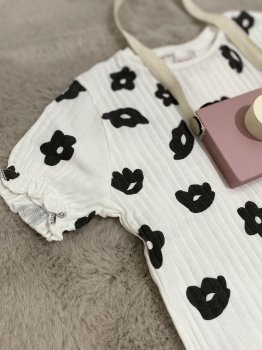 Beyaz Fitilli Papatya Baskılı Takım