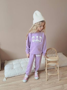 Lila Gap Logolu Takım