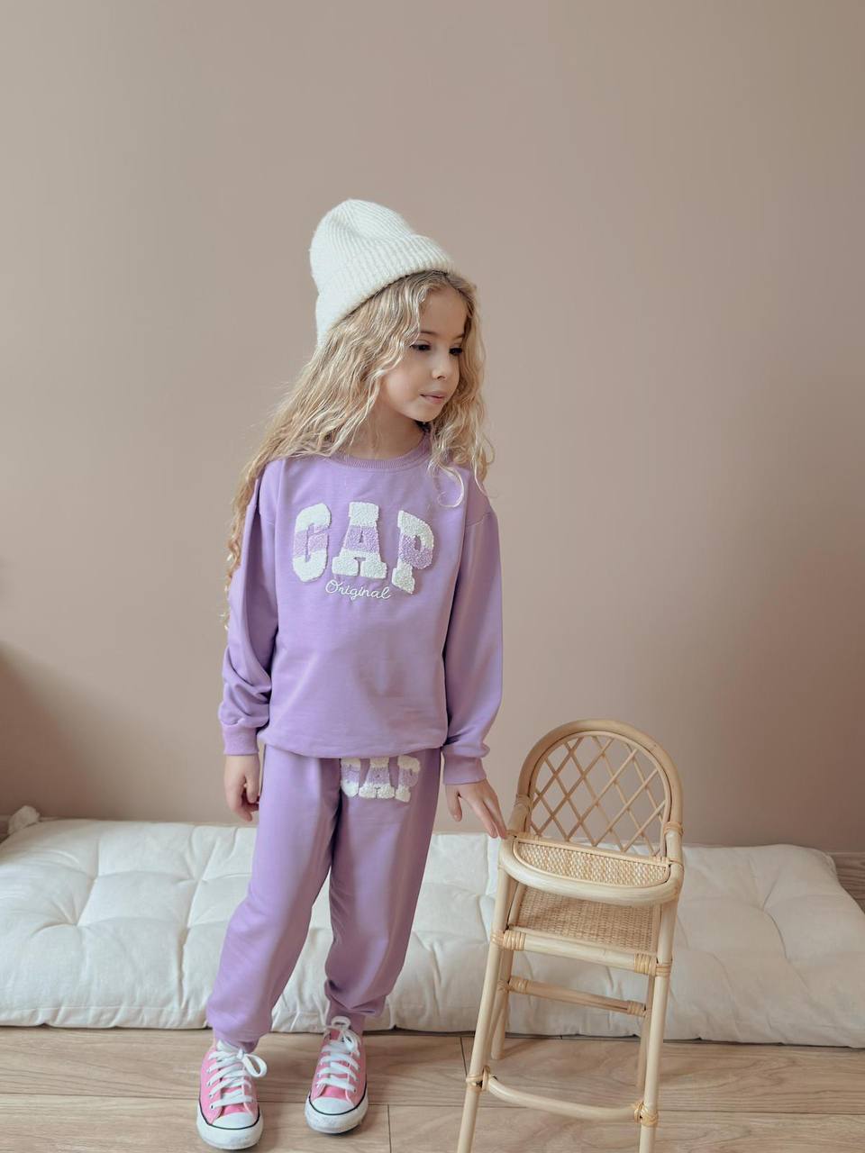 Lila Gap Logolu Takım