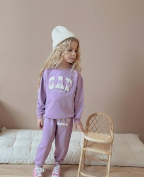 Lila Gap Logolu Takım