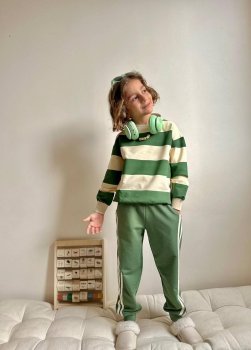 Yeşil Çizgili Takım 