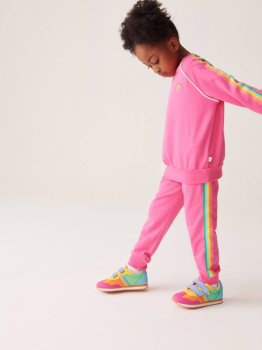 Gökkuşağı Şeritli Takım