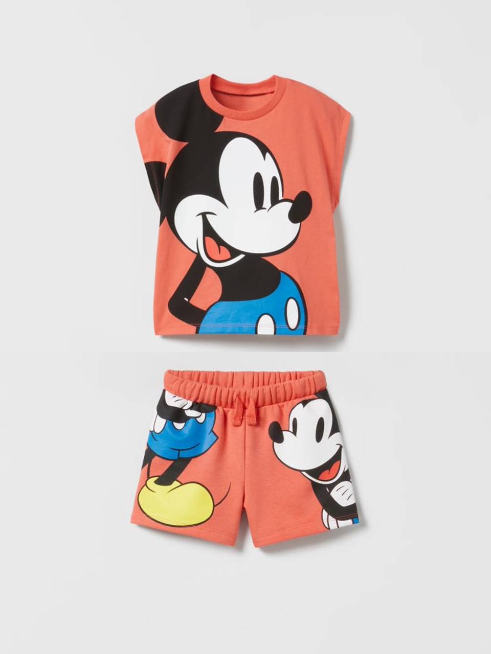 Mickey Mouse Baskılı Şortlu Takım 